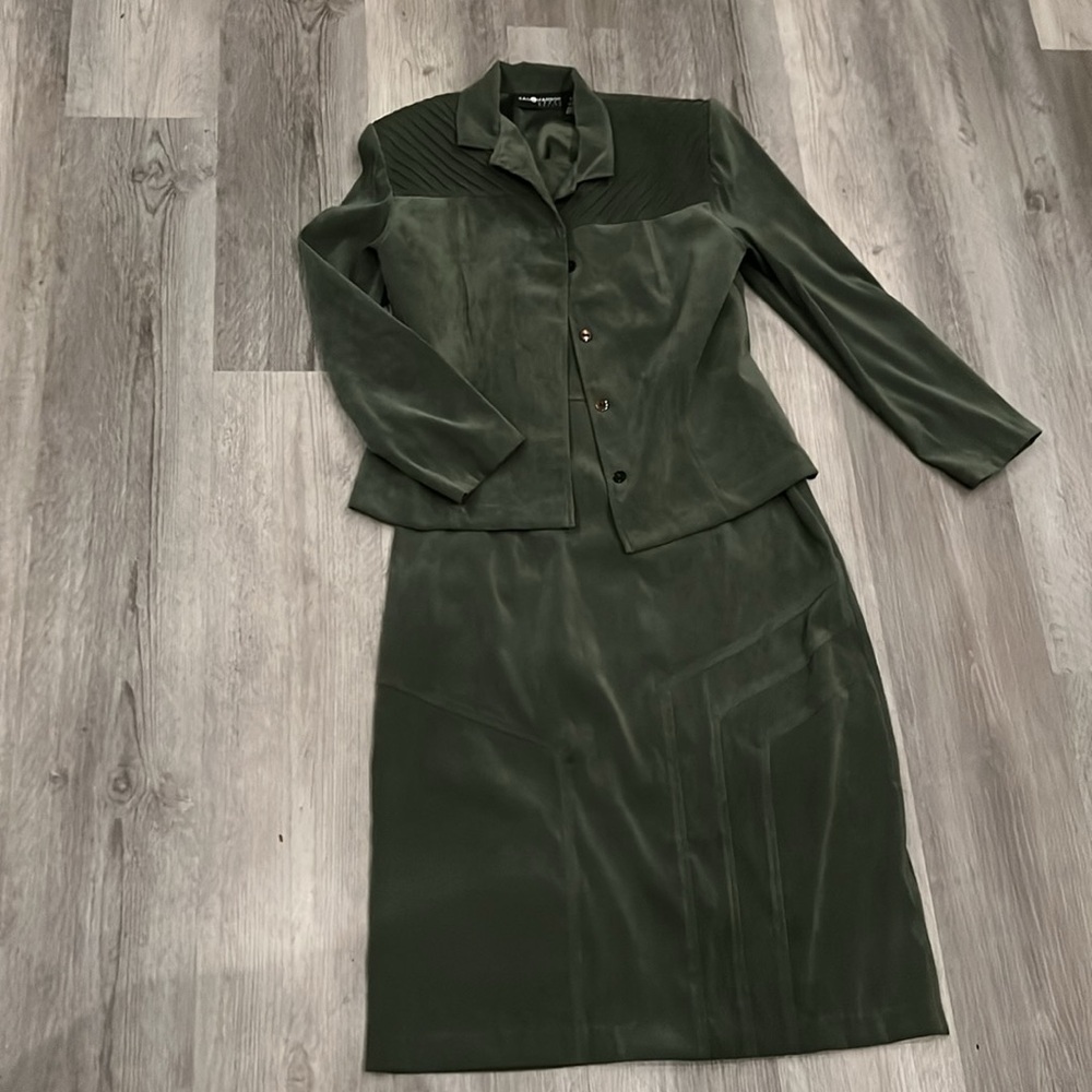 Sag Harbor vintage dress suit, EUC